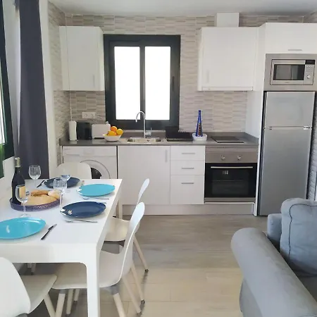 Sun And Sea 2 Front De Playa Rocca Апартаменты *